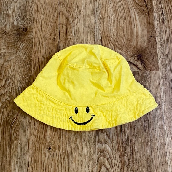 Juicy Couture Smiley Face Bucket Hat - Picture 2 of 4